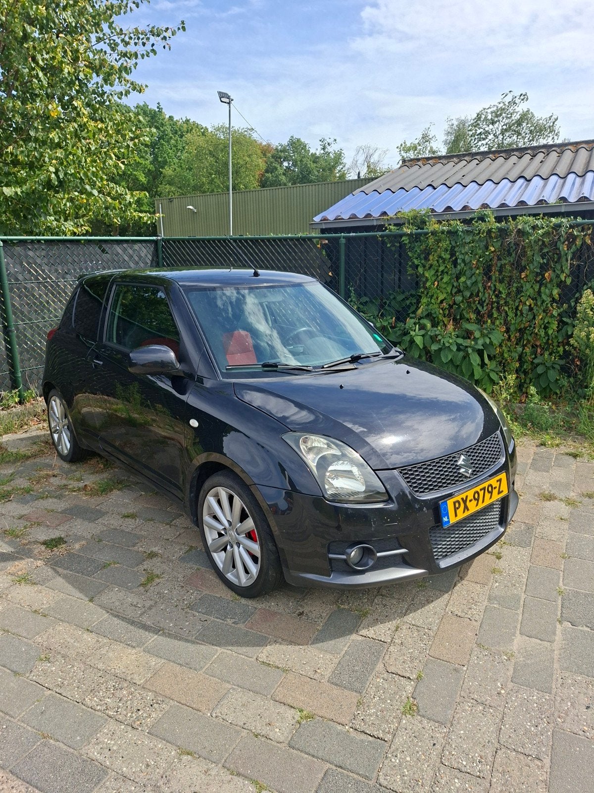 Suzuki Swift 1.6 3D Sport 2009 Zwart, Voorwielaandrijving, 1005 kg, 40 €/maand, 4 cilinders