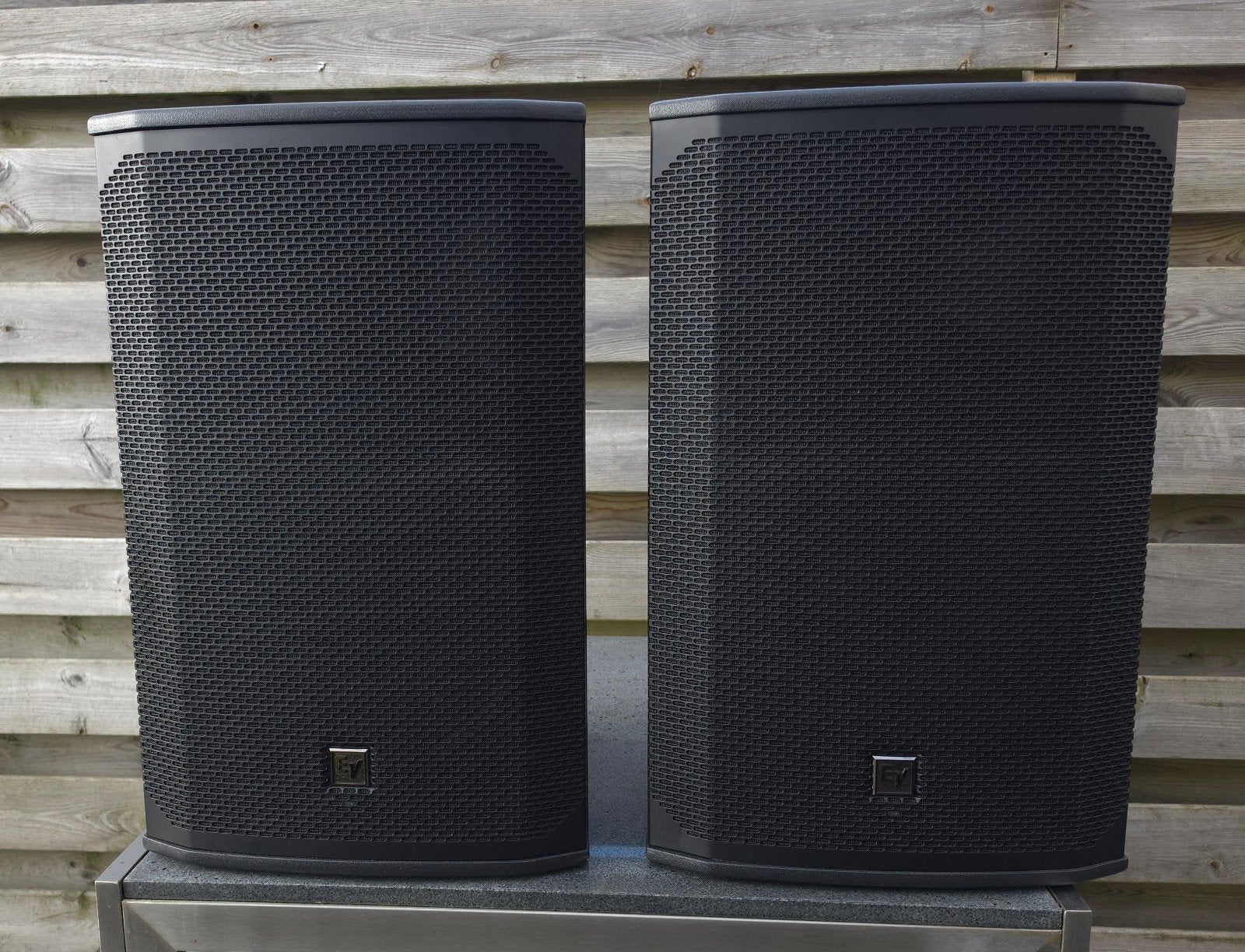 Electro-Voice EKX-15P actieve luidsprekers (set van 2), Vloerstaande luidspreker, Inclusief kabels, Zo goed als nieuw, Ophalen