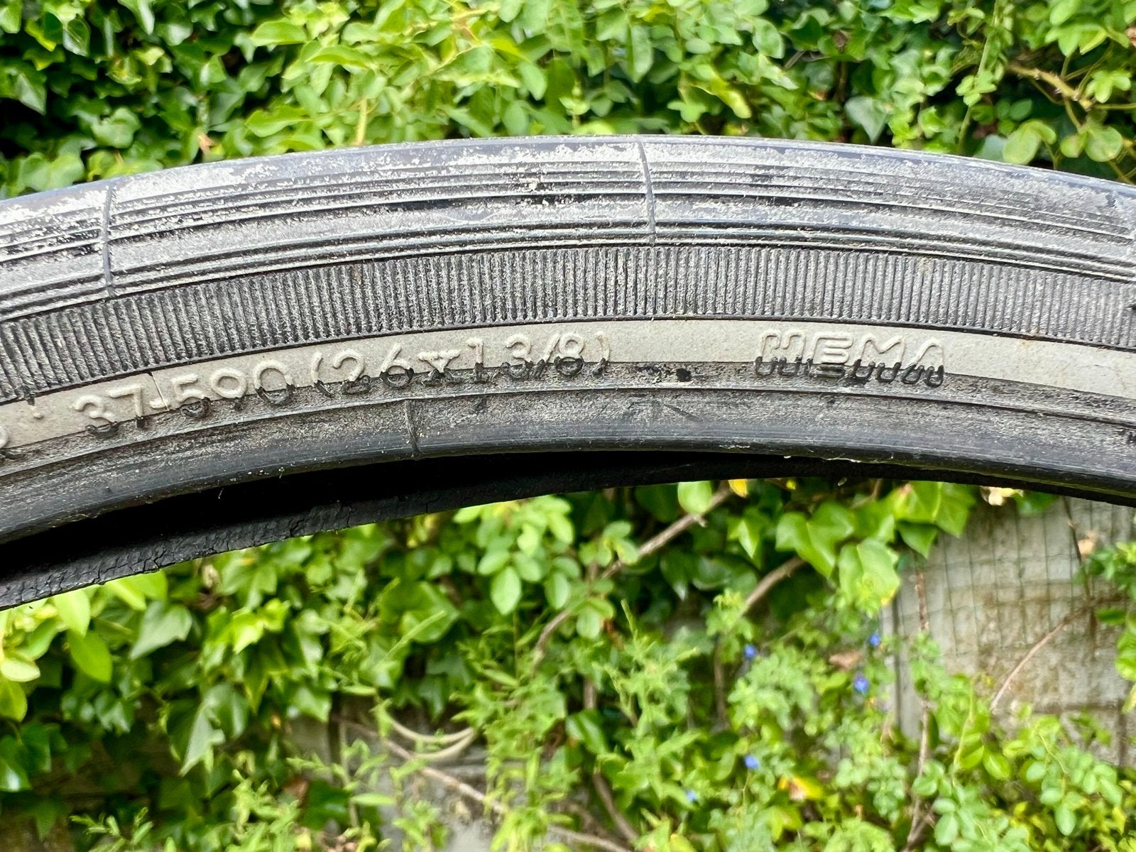 Fietsband buitenband nieuw HEMA 26x1 3/8” (37-590), Band, Nieuw, Ophalen of Verzenden, Rubber
