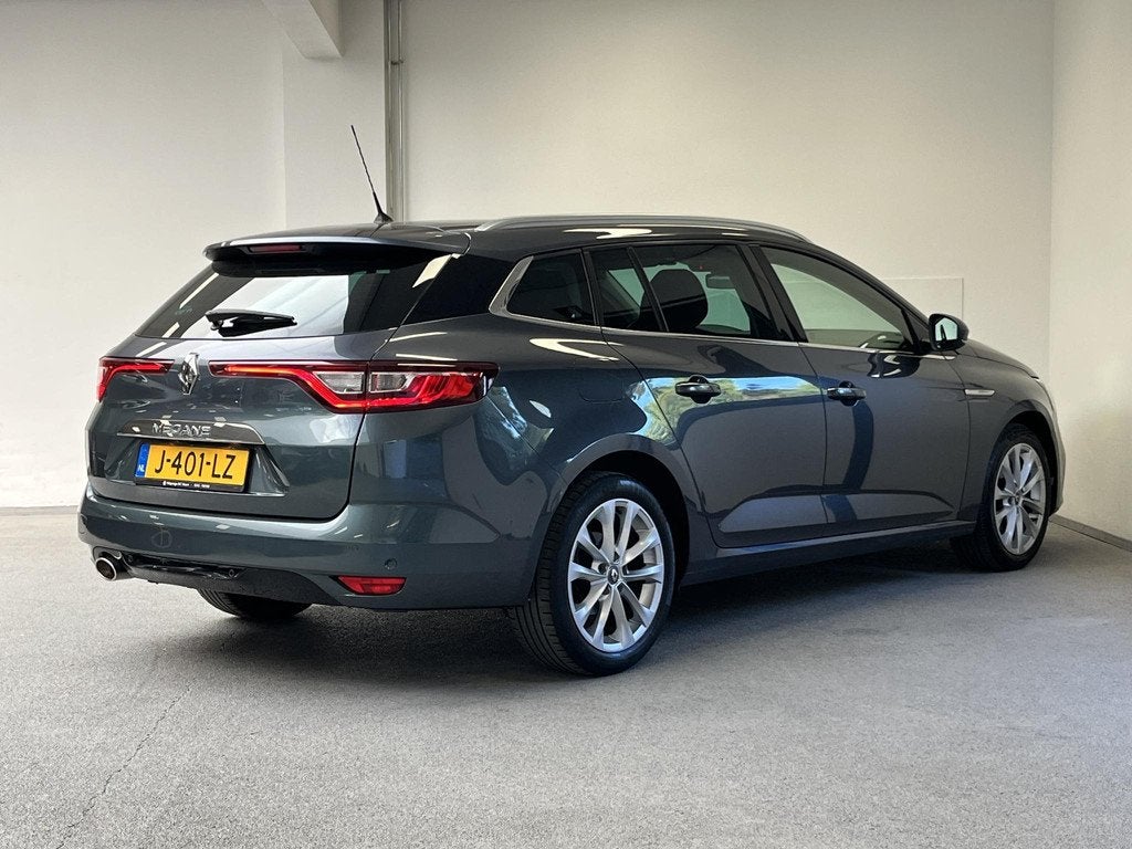 Renault Mégane Estate 1.3 TCe Limited | CAMERA| CARPLAY | C, Auto's, Stof, Gebruikt, 4 cilinders, 1330 cc