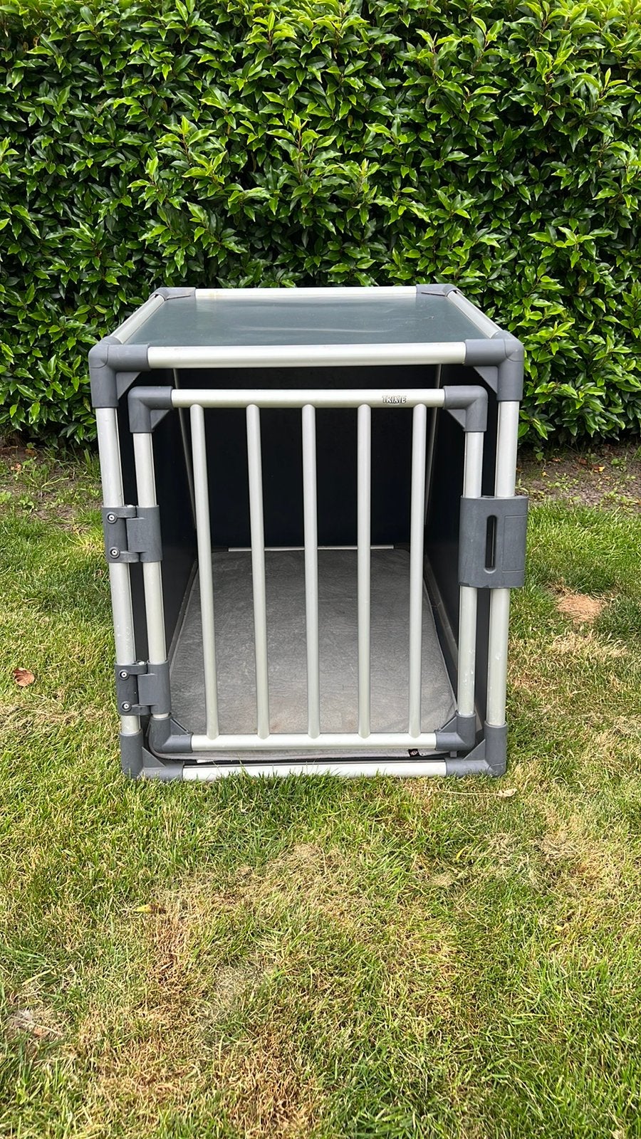 Trixie Vervoersbox Aluminium Grafiet  maat L, Ophalen, Zo goed als nieuw