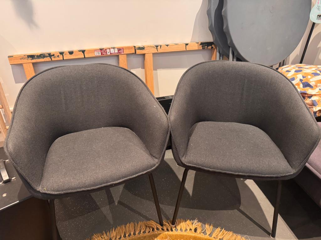 Gratis 2 stoffen stoelen, Huis en Inrichting, Ophalen, Gebruikt, Grijs, Twee