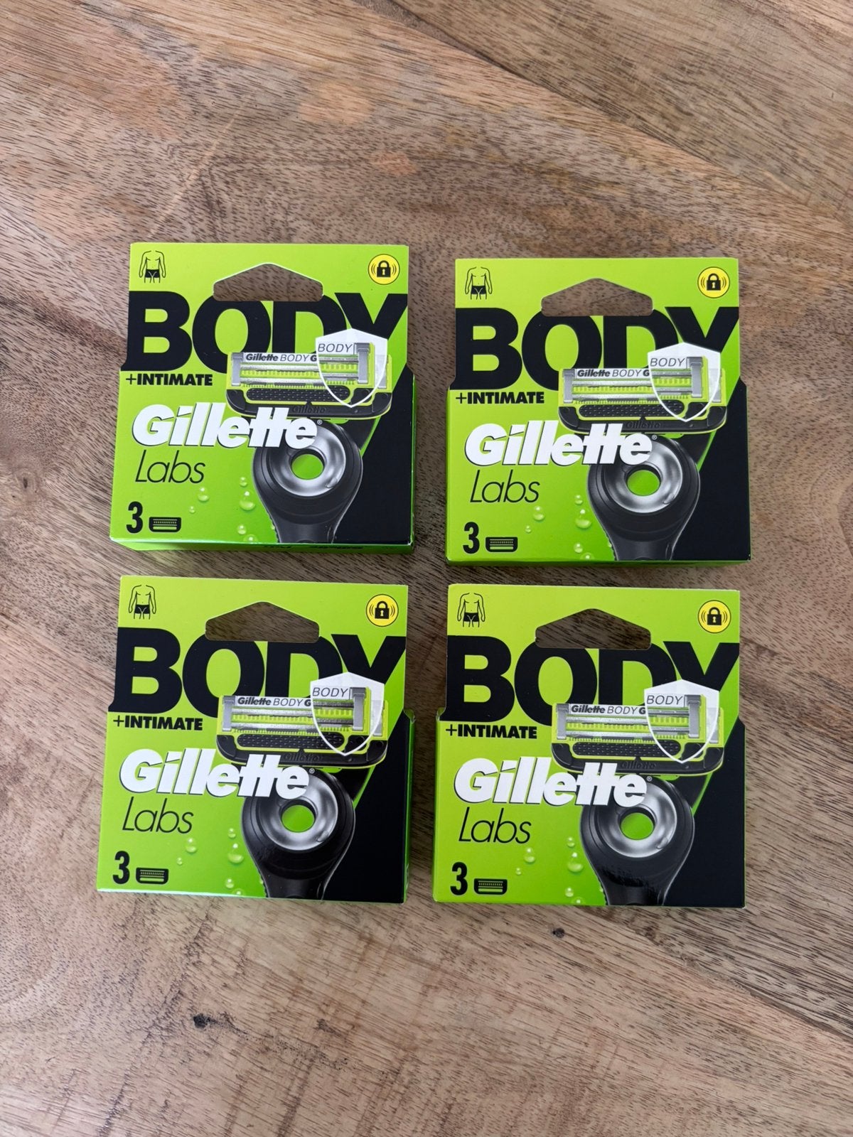 Nieuw: 4x Gillette Labs Body + Intimate Scheermesjes, Verzenden, Nieuw, Overige typen