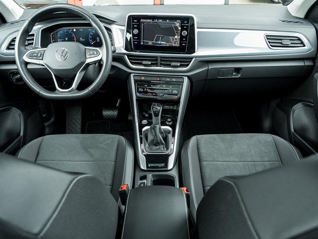 Volkswagen T-Roc 1.5 TSI Style | Navigatie | Camera | Schuif, 12 maanden, 1258 kg, 4 cilinders, Wit