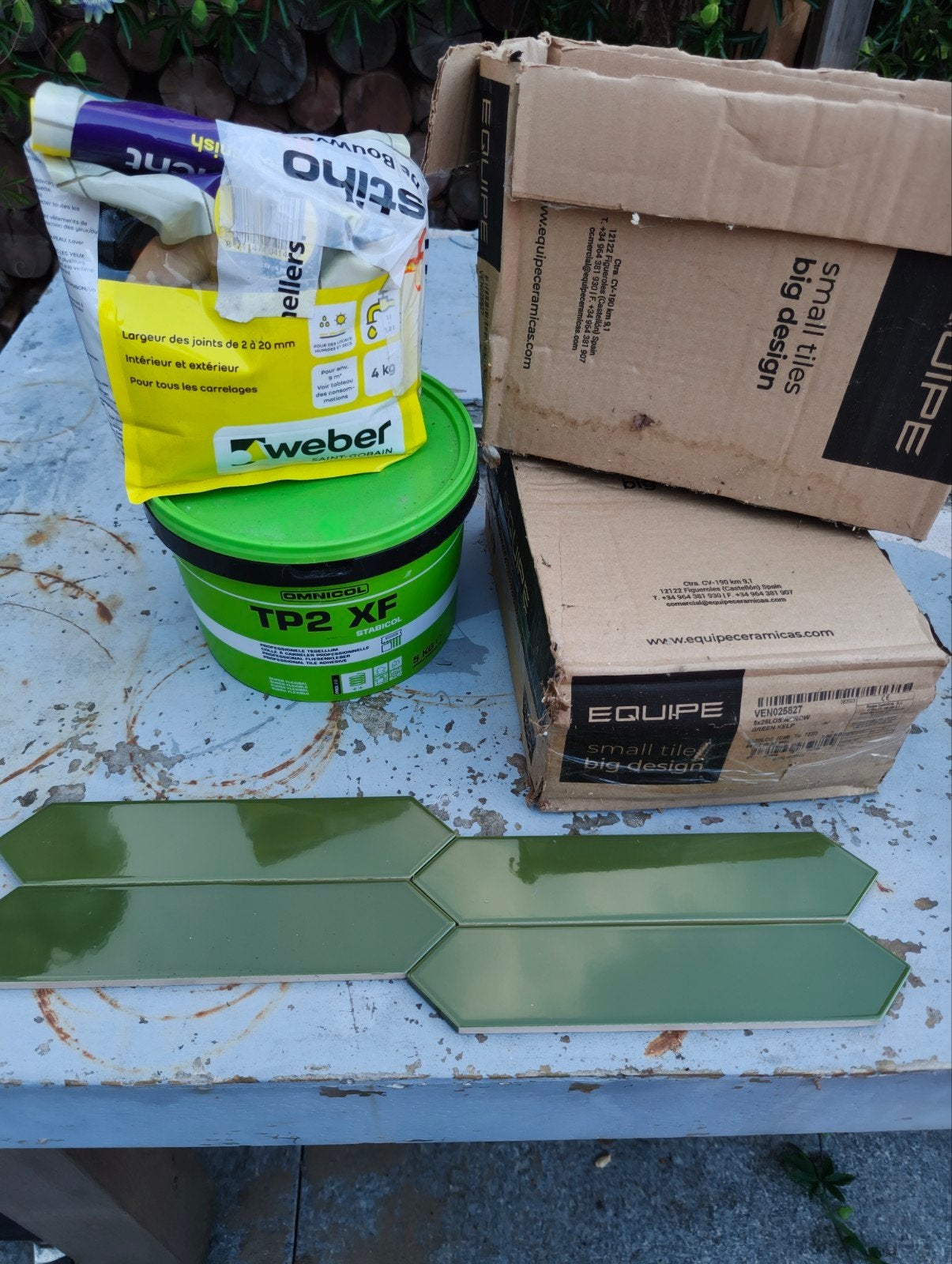 Wandtegel green kelp met voeg en lijm, Nieuw, Minder dan 20 cm, Minder dan 5 m², Wandtegels