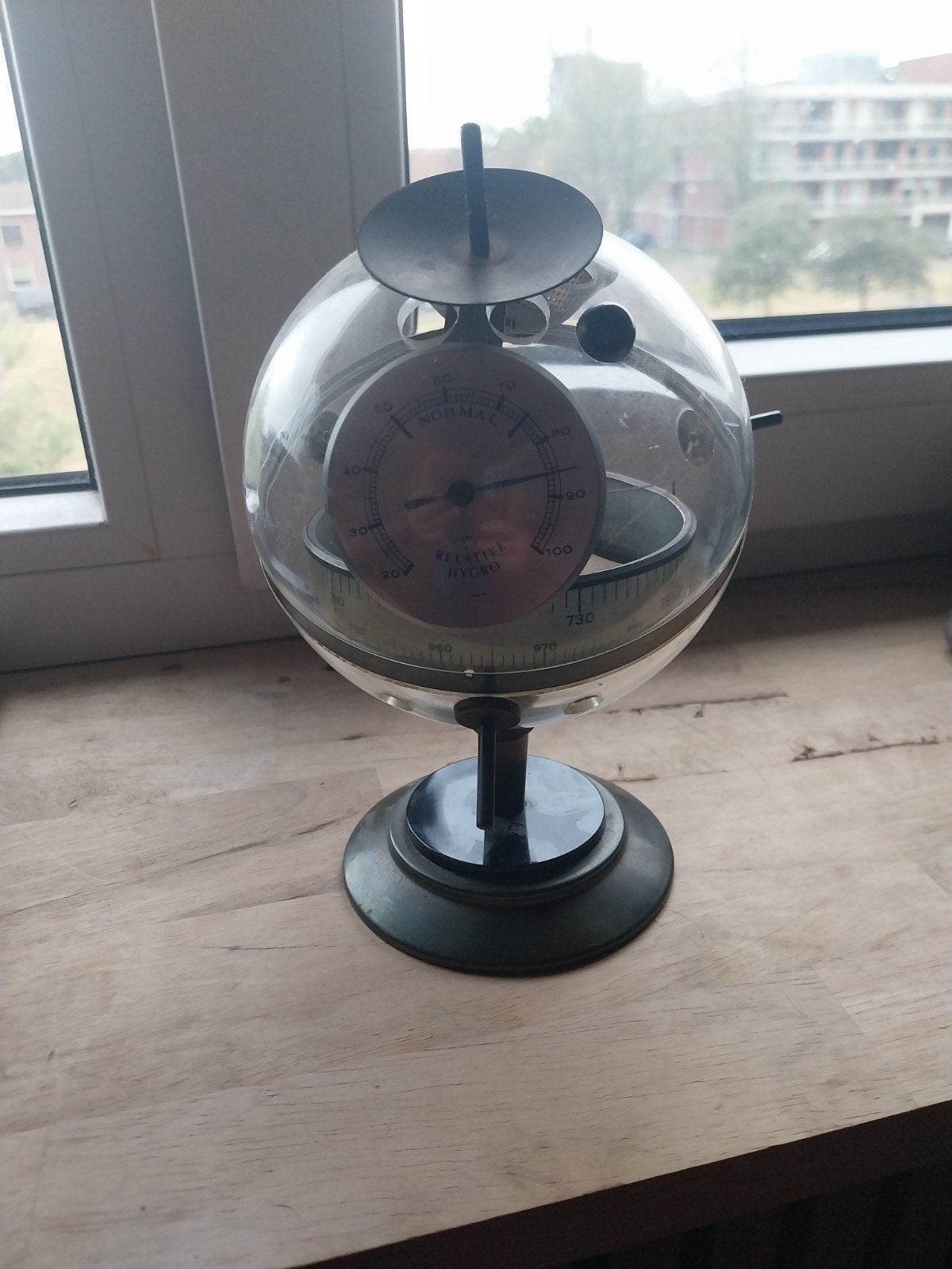 Antiek weer station jaren 60. Ps poes niet te koop, Ophalen of Verzenden