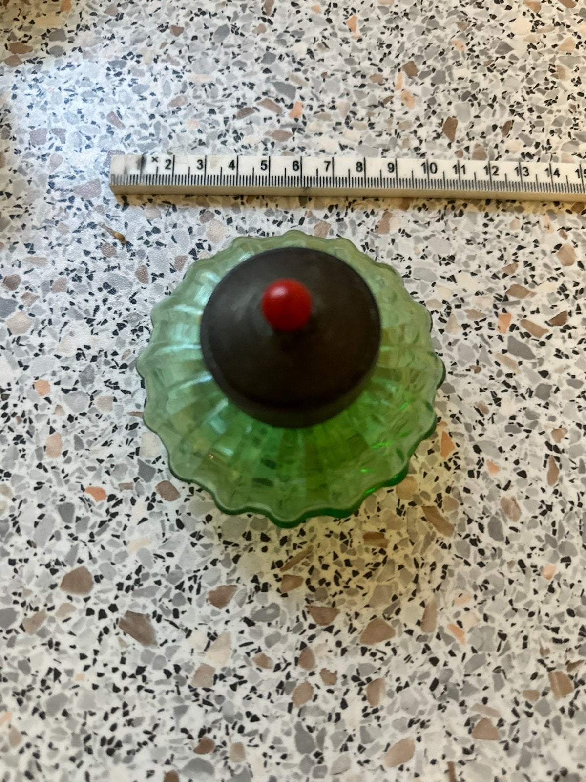 Antieke groene glazen inktpot met metalen dop, Ophalen of Verzenden