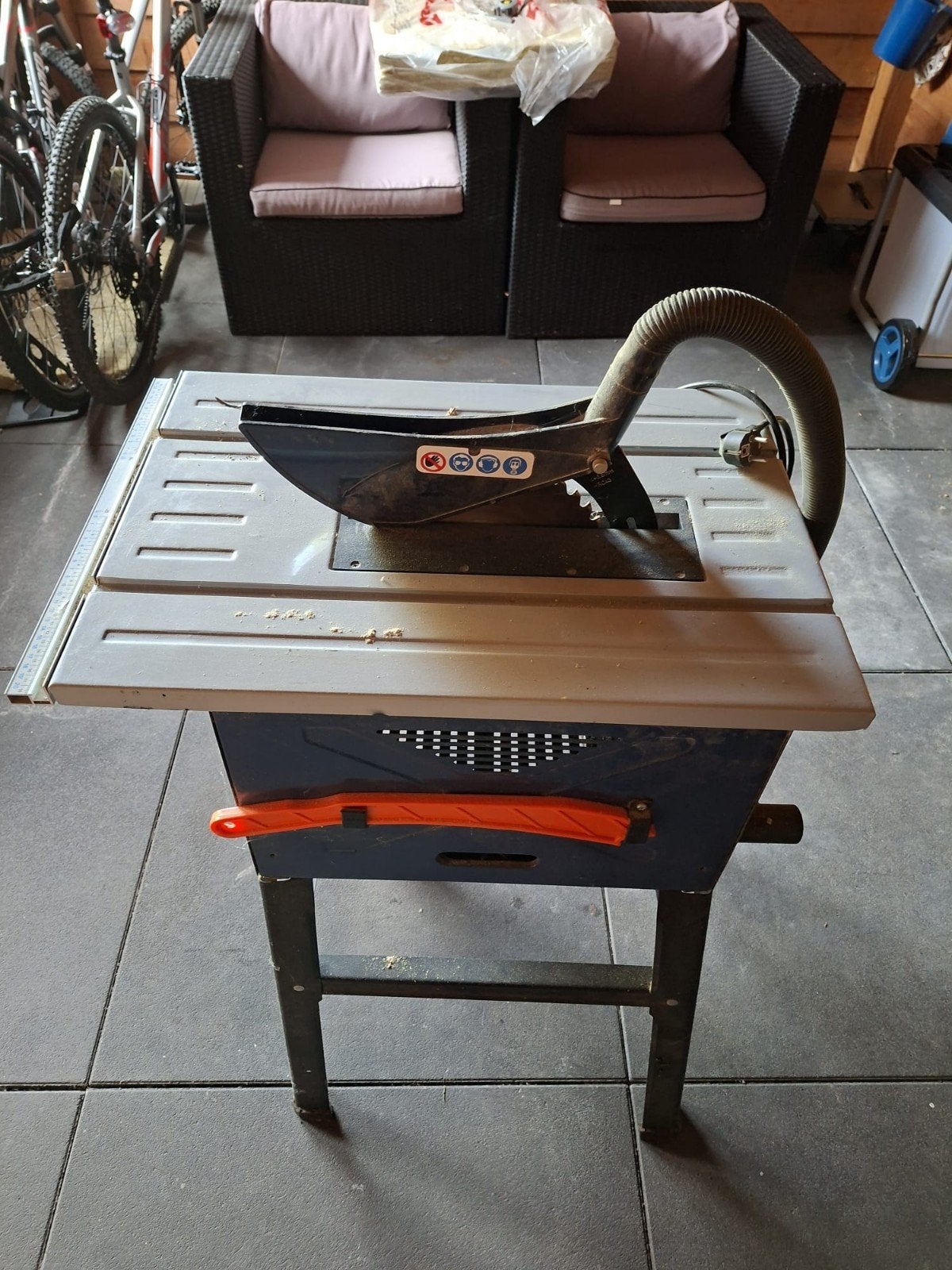 zaagtafel hoog model, Ophalen, Gebruikt, Cirkelzaag, Ferm
