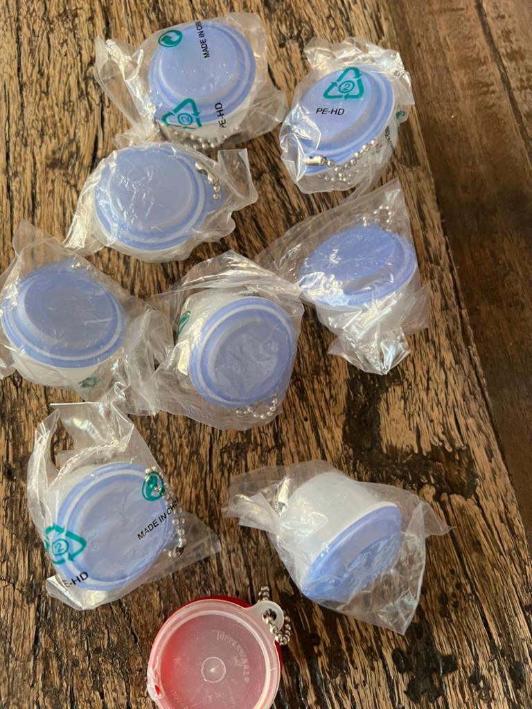 Tupperware pillendoosje rond. Prijs is per stuk, Ophalen