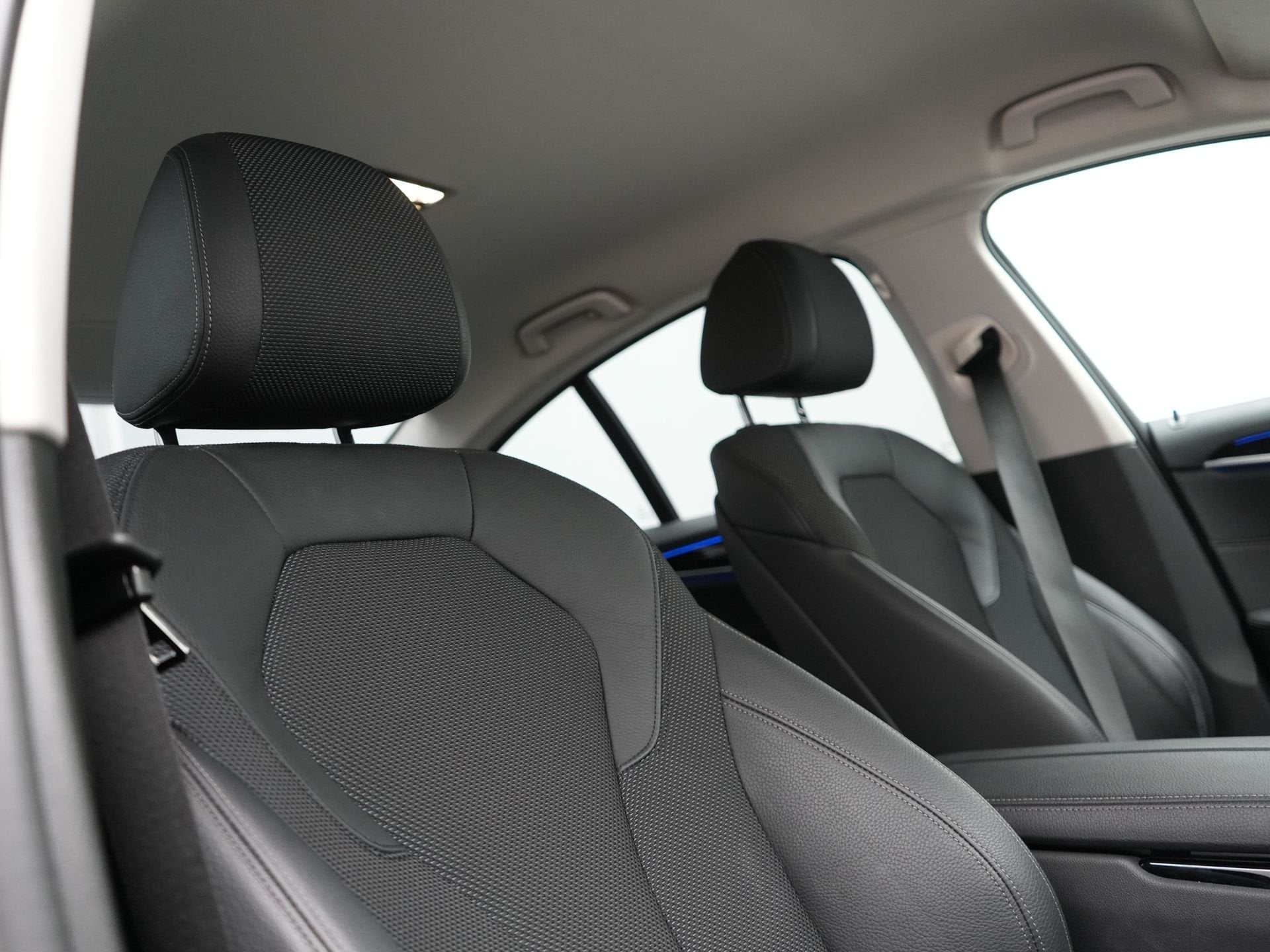 Foto 5 van BMW 5 Serie 530e iPerformance Sportline PHEV 252pk | Adaptiv