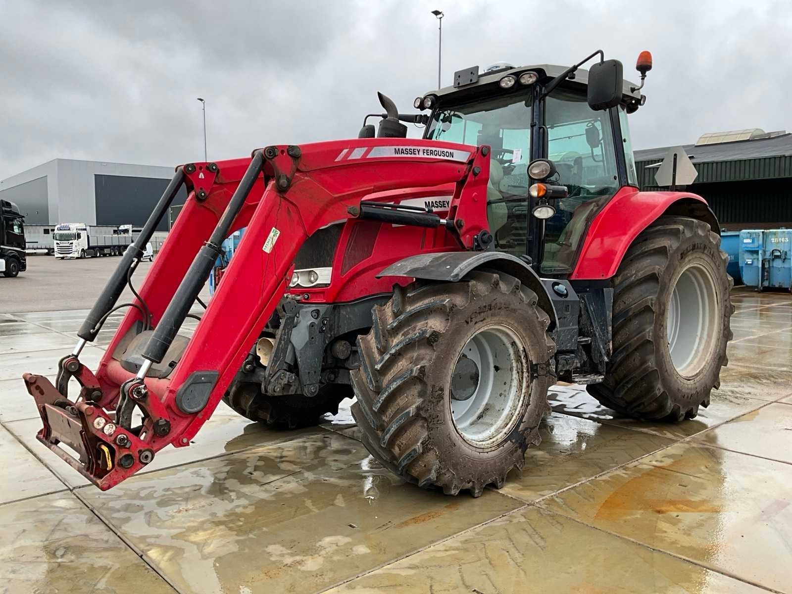 2016 Massey Ferguson 6716S Vierwielaangedreven landbouwtract, Gebruikt, Massey Ferguson
