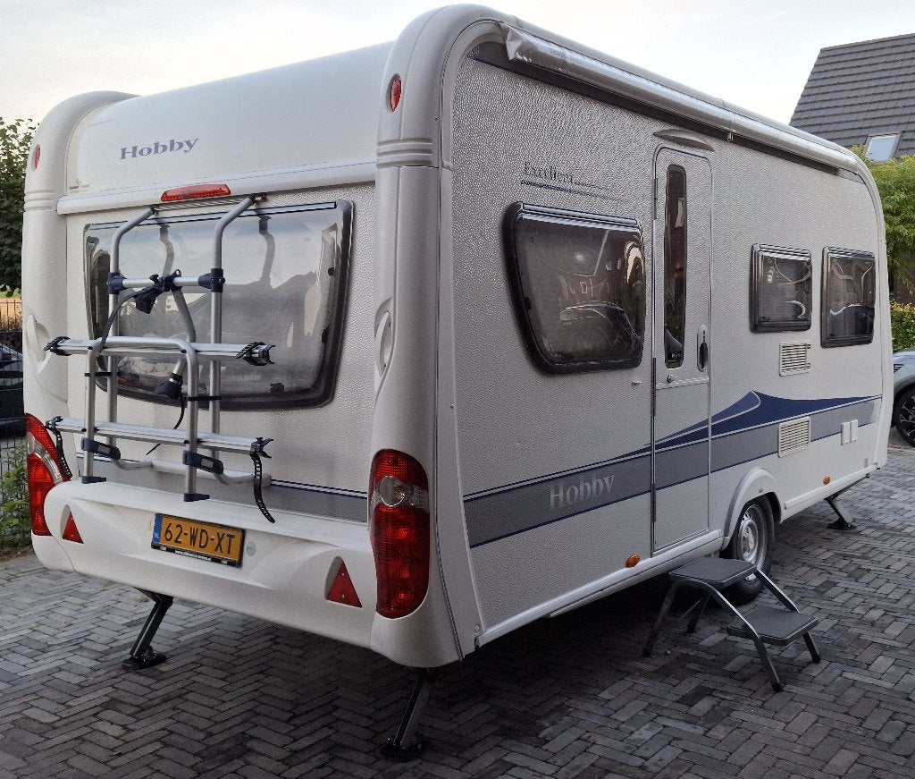 Hobby 455 UF Excellent | Nieuwe Reich mover en zakluifel, Rondzit, Hobby, Dwarsbed, Particulier