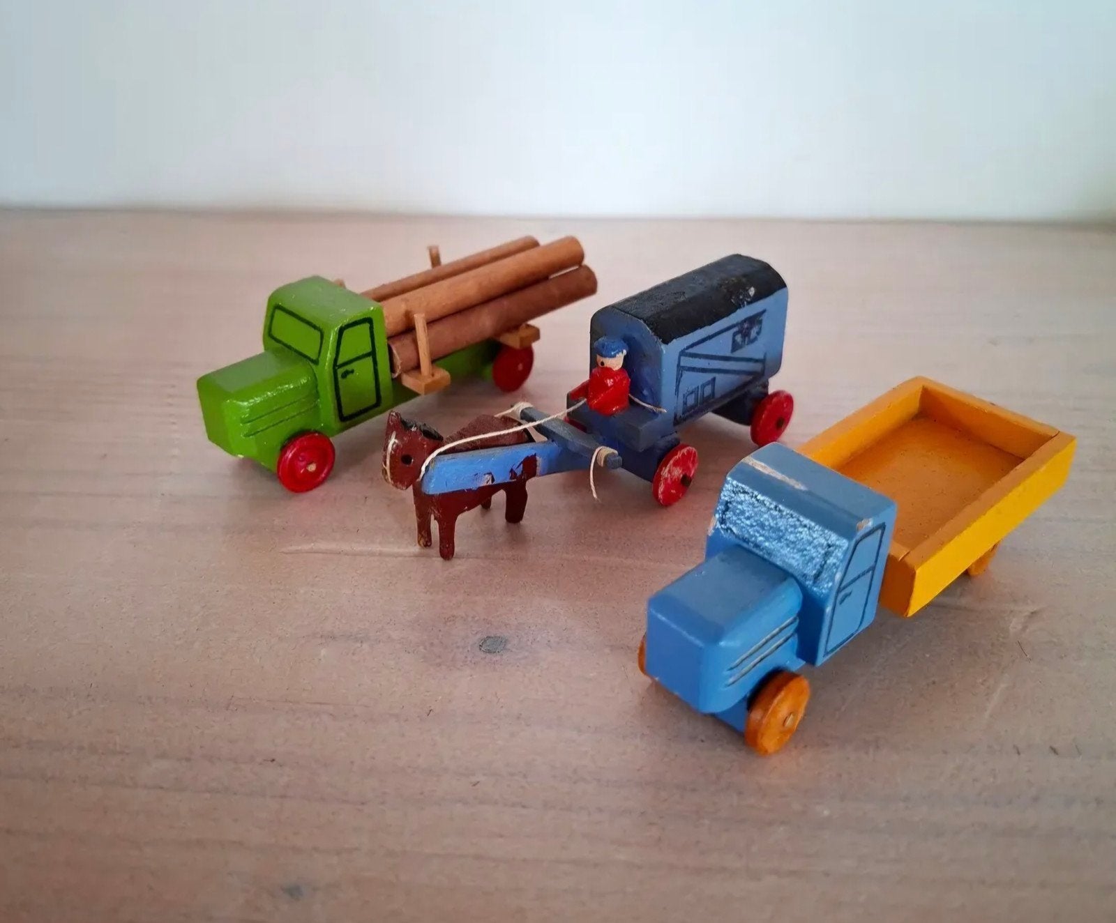 Houten miniatuurwagens DDR Erzgebirge jaren '50-'60, Antiek en Kunst, Ophalen of Verzenden