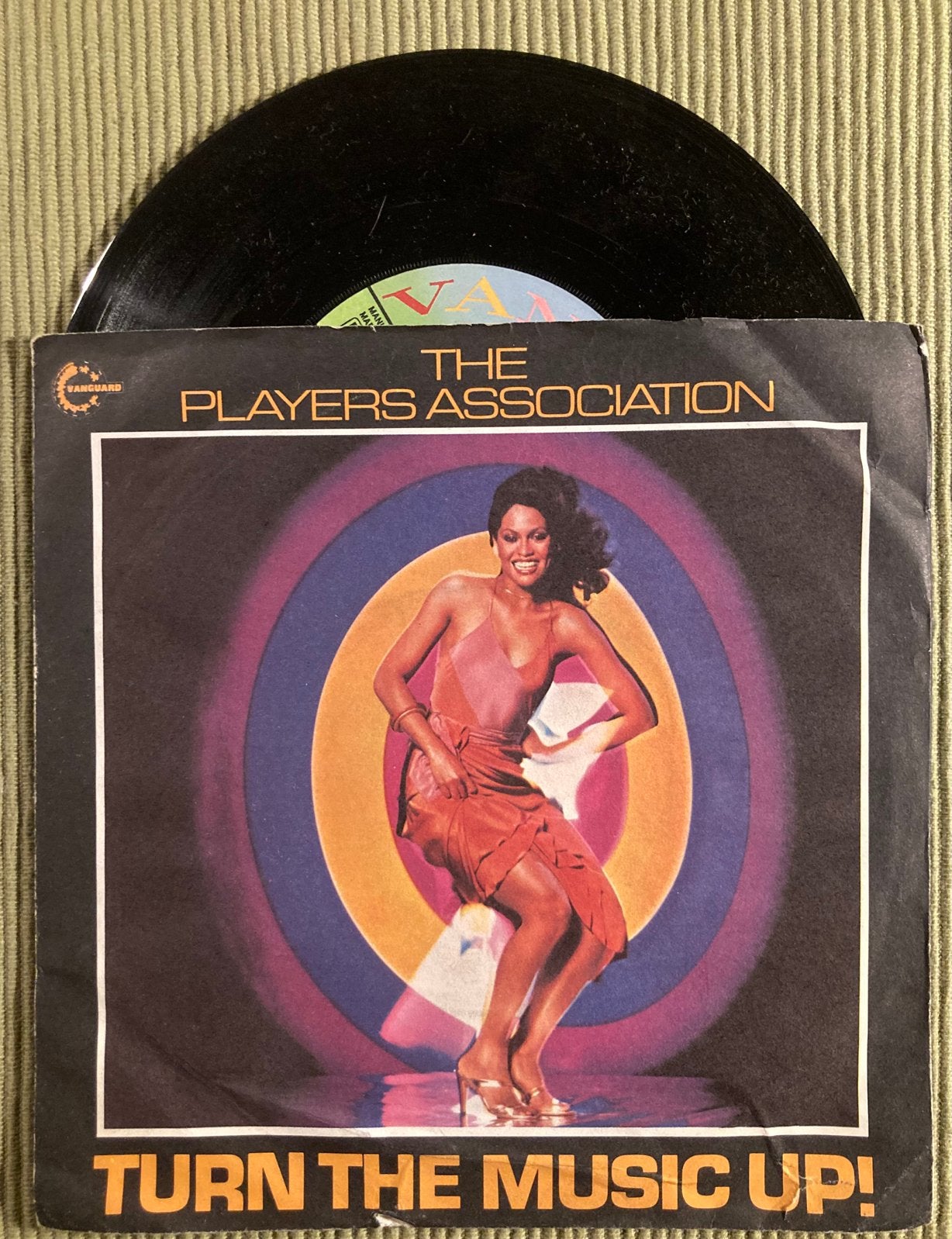 Vinyl single The Players Association - Turn the music up!, Gebruikt, 7 inch, Ophalen of Verzenden, Dance en House