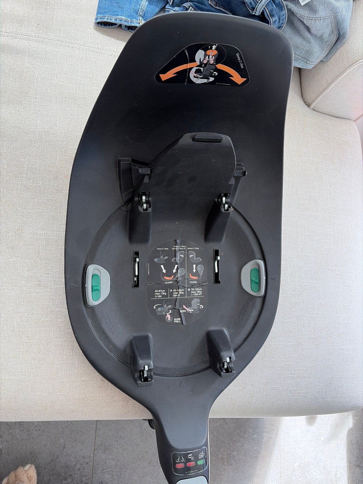 2x Cybex Auto Base: 1 Draaibaar, 1 Vast, Gebruikt, Zijbescherming, Isofix, 0 t/m 13 kg