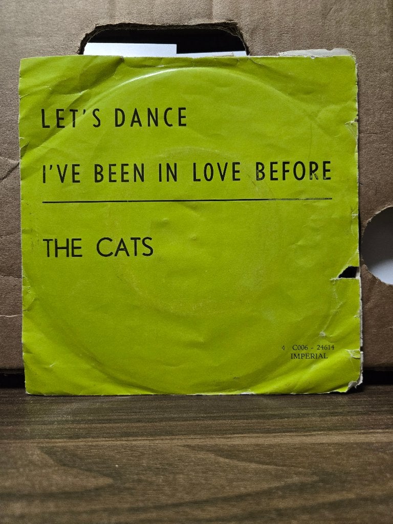 The Cats - Let's dance, 7 inch, Ophalen of Verzenden, Zo goed als nieuw, Pop