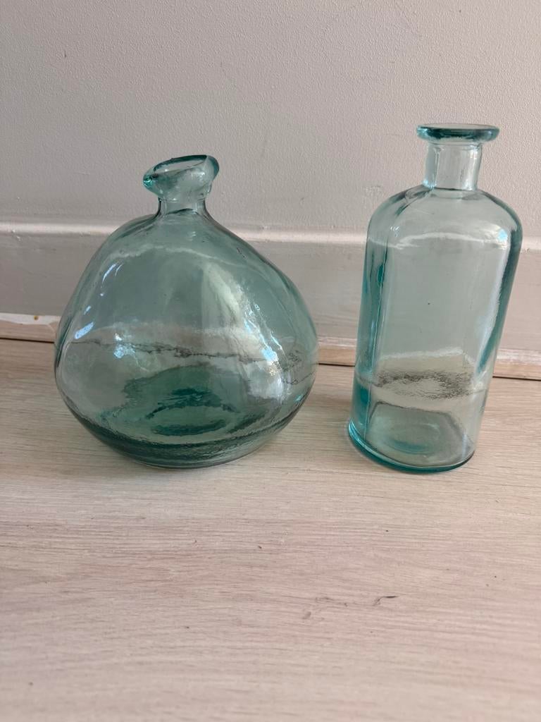 Vaasjes set van 2 glas, Huis en Inrichting, Woonaccessoires | Stolpen, Ophalen, Zo goed als nieuw