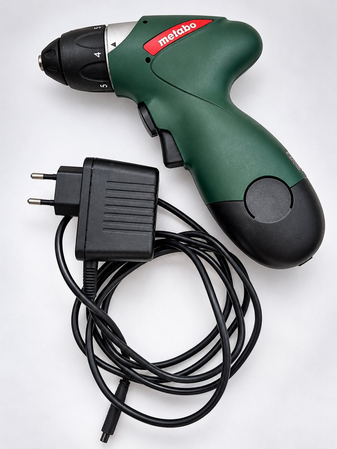 Metabo PowerGrip 2 accuschroevendraaier + oplader – ongetest, Doe-het-zelf en Verbouw, Ophalen of Verzenden, Gebruikt
