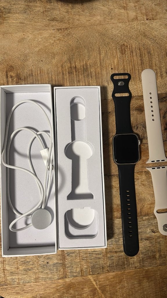Apple Watch SE 3 (2025)