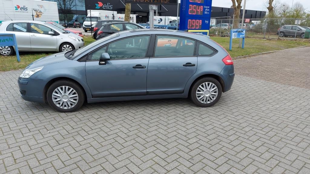 NAP!!Nieuwe APK!Citroën C4.distributie bij 166k vervangen., Auto's, Voorwielaandrijving, Stof, Automatische klimaatregeling, 4 cilinders