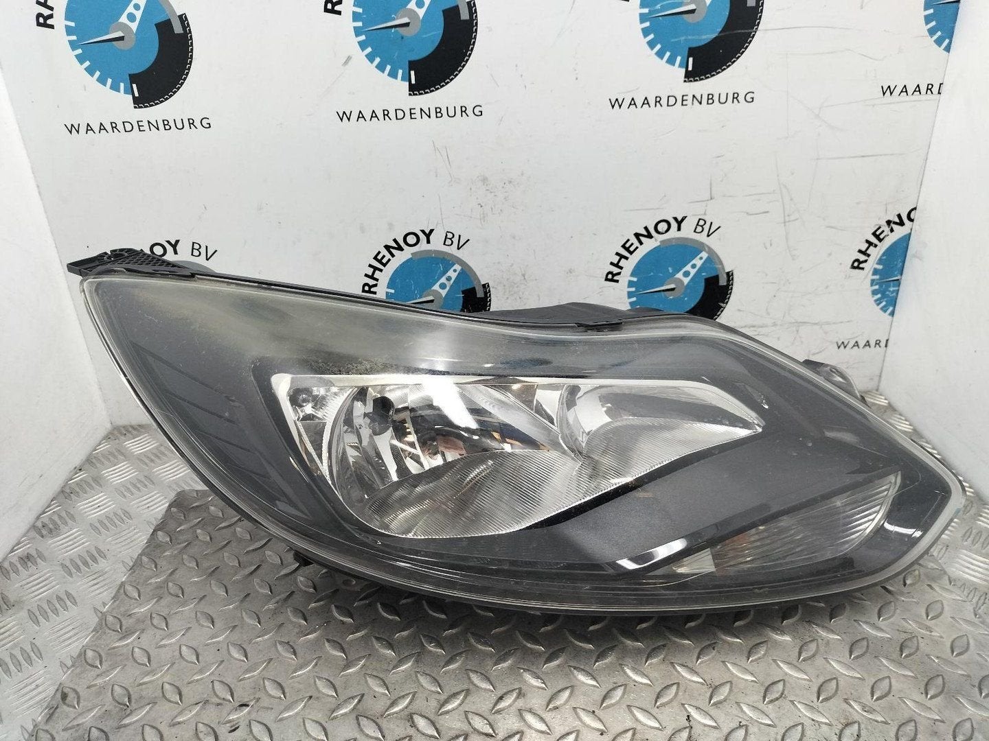 FORD FOCUS 1.6 TI-VCT Tr. Sport  KOPLAMP R 2011, Ophalen of Verzenden, Gebruikt, Stiba lid