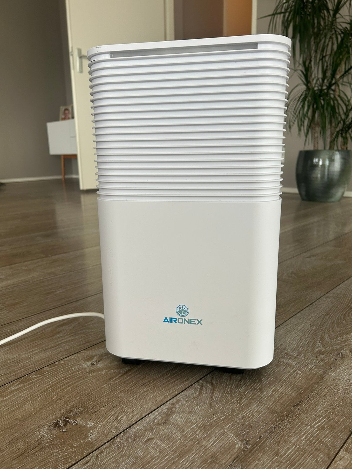Aironex Luchtontvochtiger - 12L/dag, 40m², touchscreen, Witgoed en Apparatuur, Ophalen, Gebruikt, Luchtontvochter