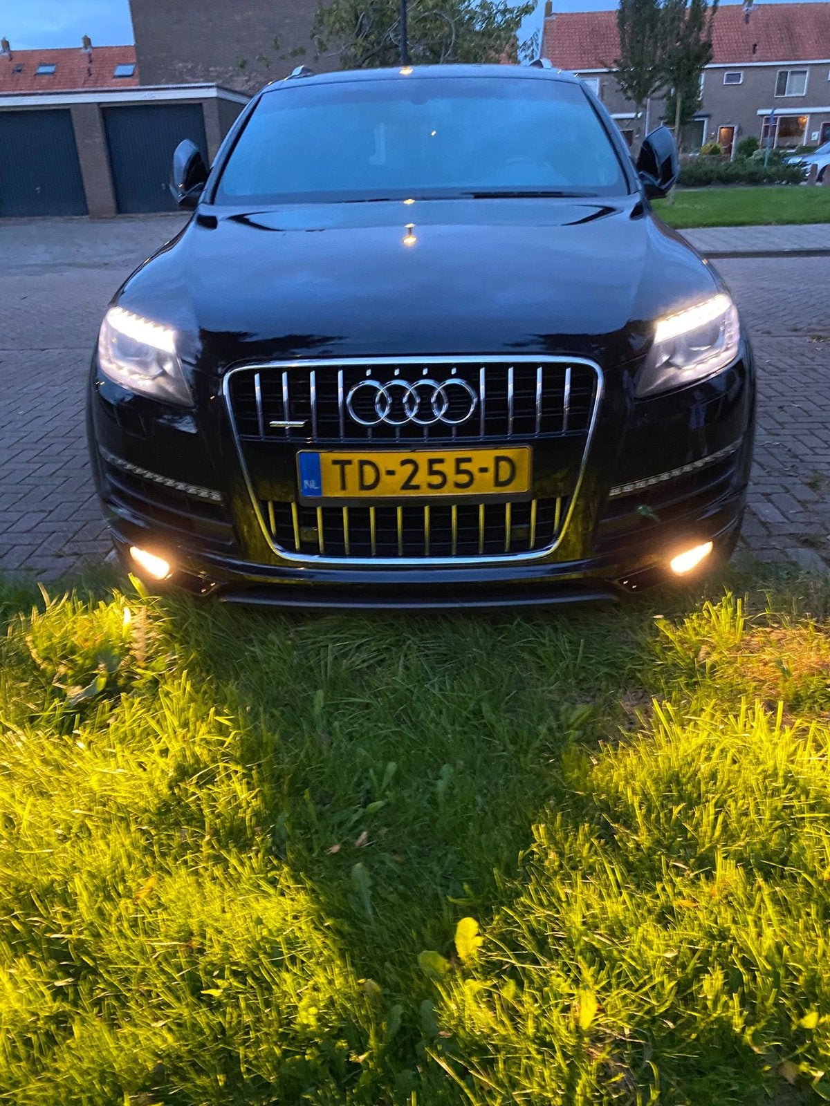 Audi Q7 3.0TDI 150KW 2013 Zwart, Automaat, 7 stoelen, Zwart, 14 km/l