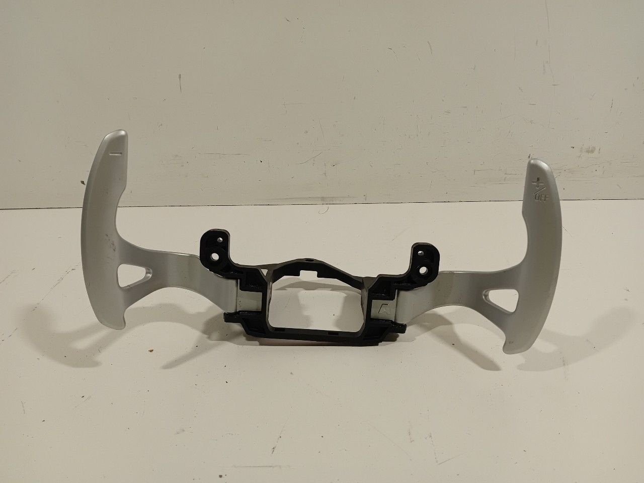 Schakelflippers Mitsubishi Outlander, Onderdelen@venauto.nl, Van der Ven Autorecycling B.V., Gebruikt, Ettenseweg 76, 4706 PB Roosendaal, The Netherlands