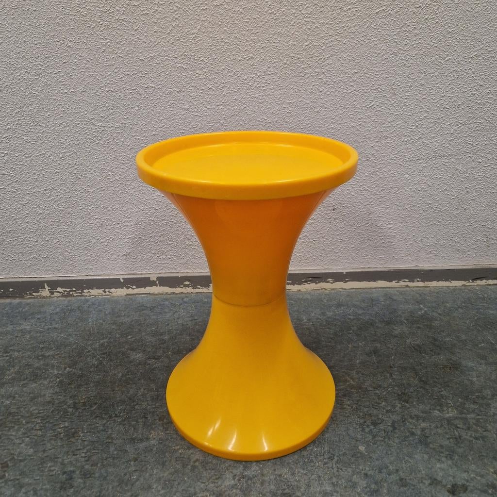Vintage bijzettafel diablo vorm Spaceage tafeltje jaren 70, Ophalen of Verzenden, Huis en Inrichting