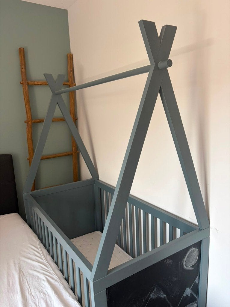 Coming kids tipi ledikant / bed 120x60 incl. z.g.a.n. matras, Kinderen en Baby's, Babywiegjes en Ledikanten, Ophalen, Zo goed als nieuw