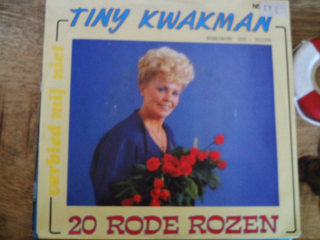 tiny kwakman - 20 rode rozen  7jul, 7 inch, Ophalen of Verzenden, Zo goed als nieuw, Fotohoes