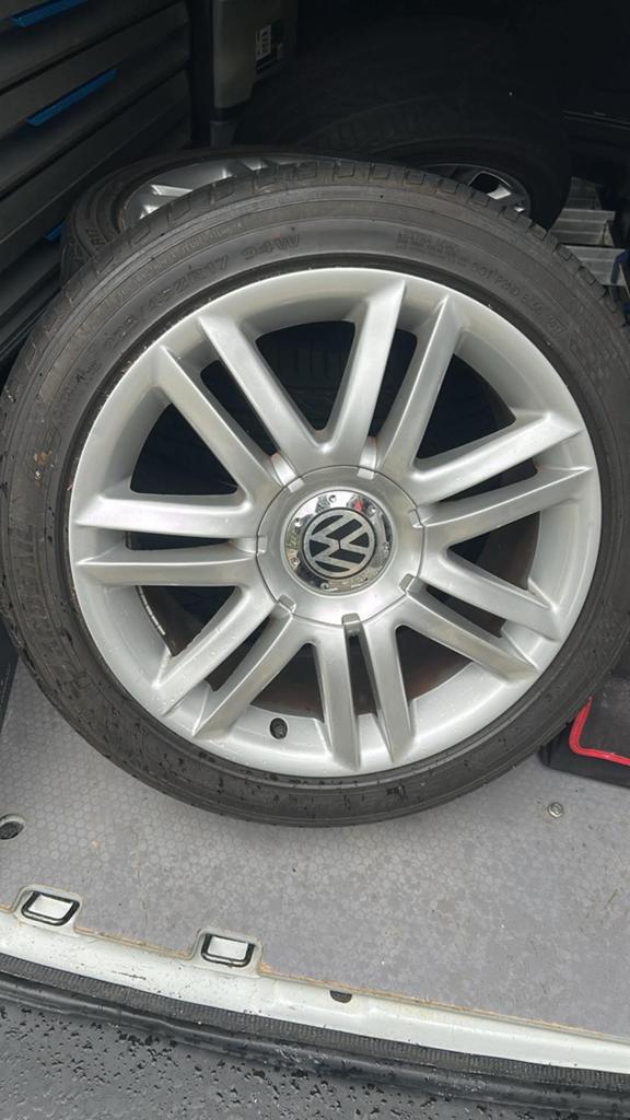 Vw velgen met bijna nieuwe banden, Ophalen of Verzenden, Zo goed als nieuw
