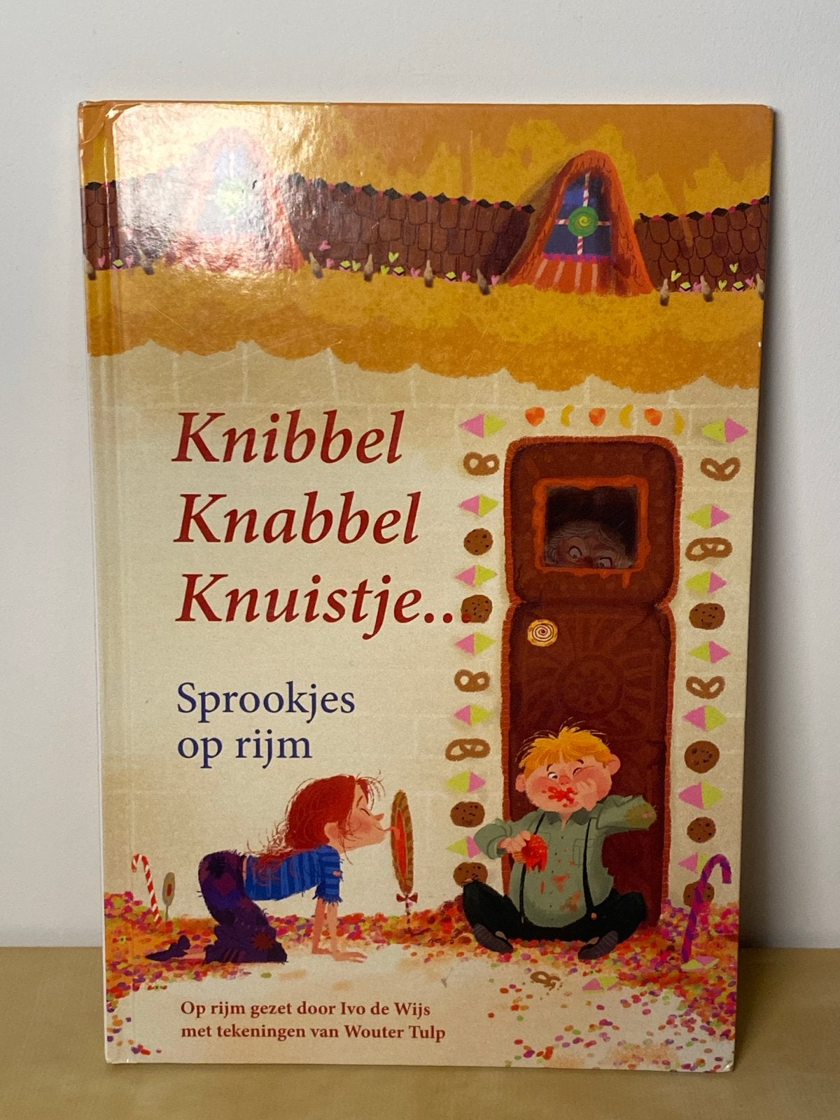Knibbel Knabbel Knuisje... Sprookjes op rijm, Ophalen of Verzenden, Zo goed als nieuw