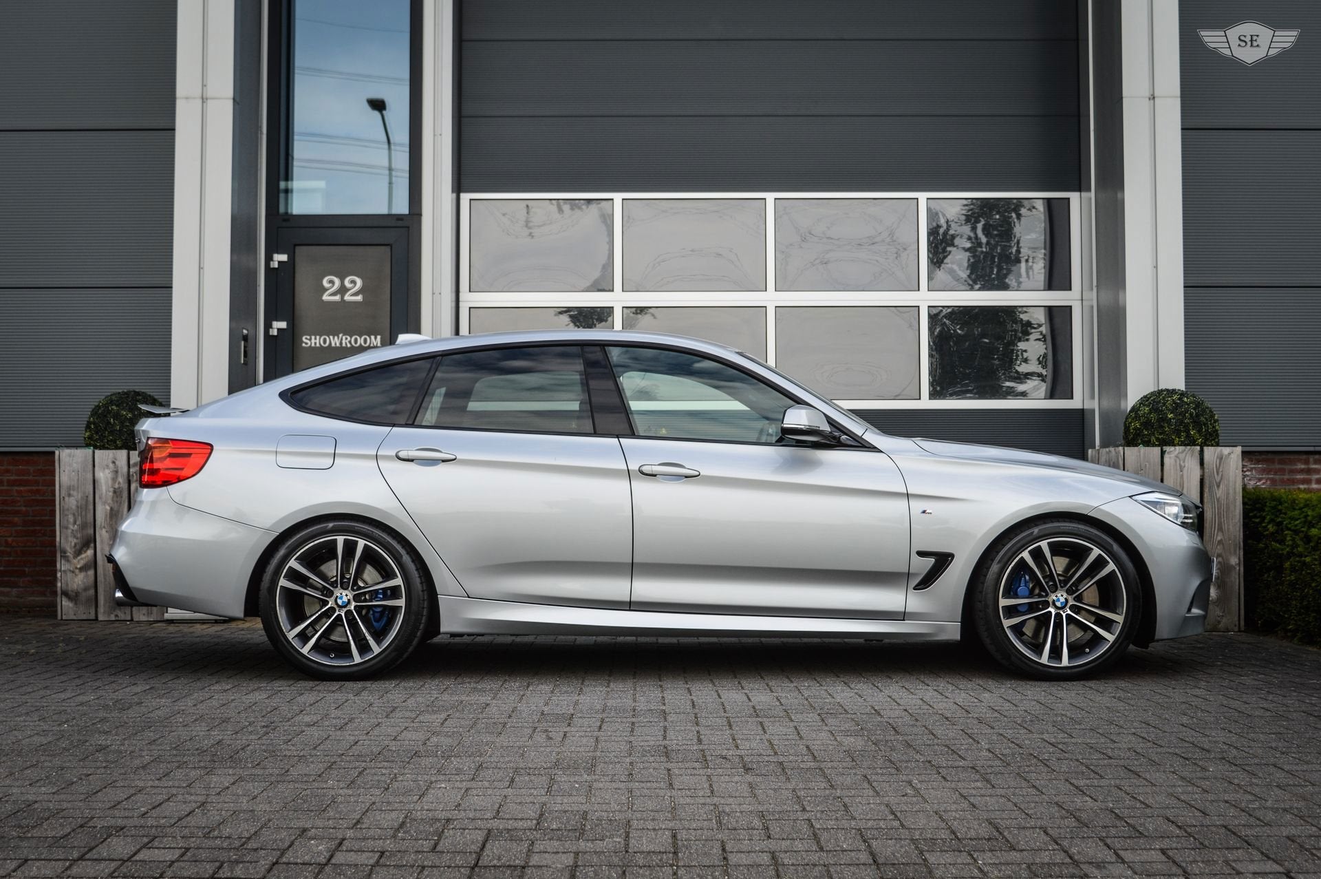 BMW 3-serie Gran Turismo 335i High Executive|LEDER|ACC|PDC|N, Auto's, BMW, Achterwielaandrijving, Gebruikt, Bedrijf, 1625 kg