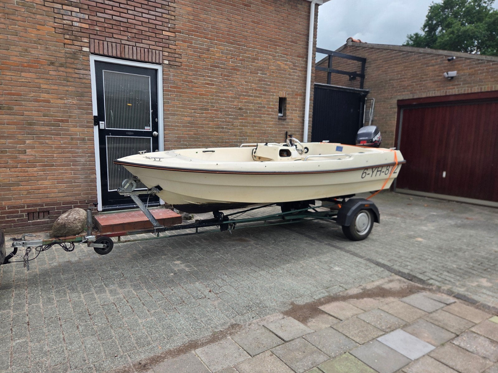 Uttern consoleboot met 25pk 4tact en trailer., Ophalen