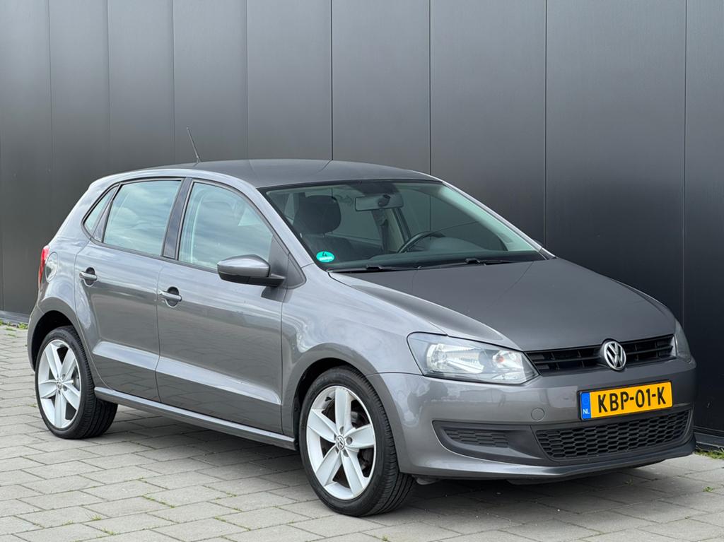 Volkswagen Polo 1.2 2011 Airco Navi Parkeersen Apk 30-4-2027, Auto's, Volkswagen, Voorwielaandrijving, Euro 5, 1198 cc, Bedrijf