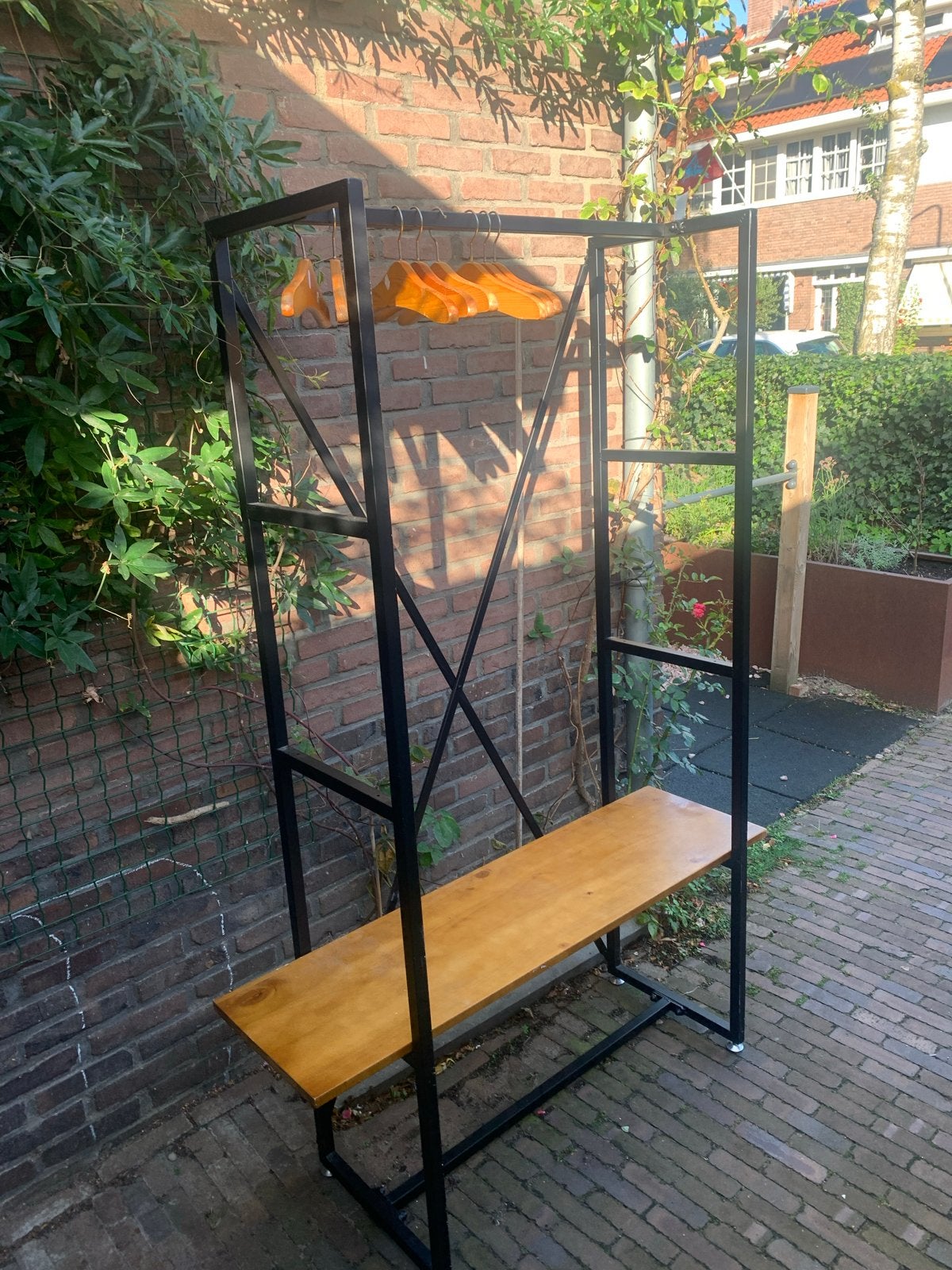 Stalen kledingrek/ kapstok/ garderobe met houten plank, Gebruikt, Ophalen of Verzenden, Metaal, Staande kapstok