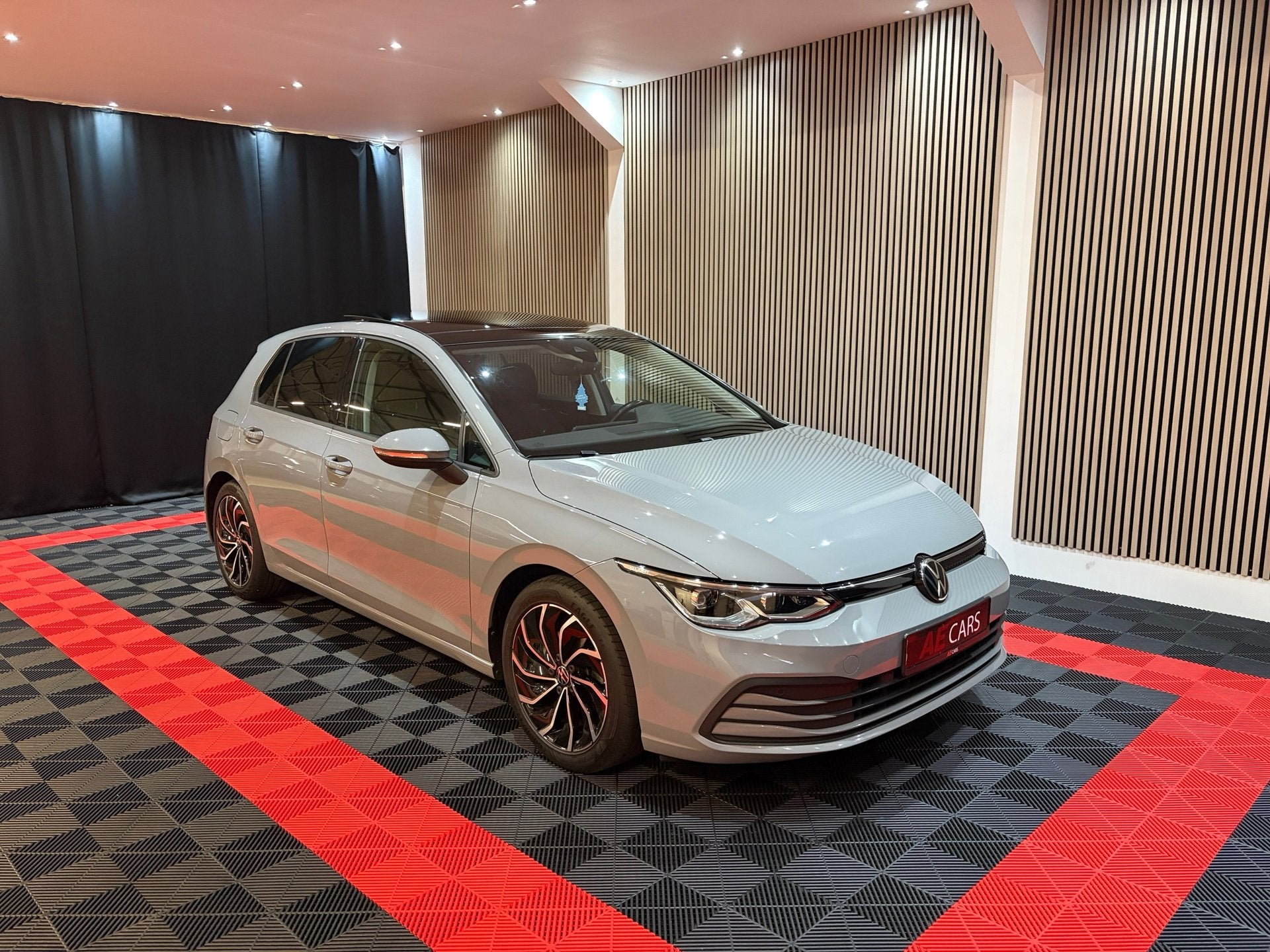 Volkswagen GOLF 1.5 eTSI Style DSG Automaat Pano Memory-Mass, Auto's, Dealer onderhouden, 4 cilinders, 150 pk, Bedrijf