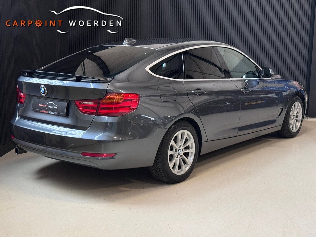 BMW 3-serie Gran Turismo 320i High Executive | NAP | LEDER |, Auto's, BMW, Automaat, Achterwielaandrijving, Gebruikt, 4 cilinders