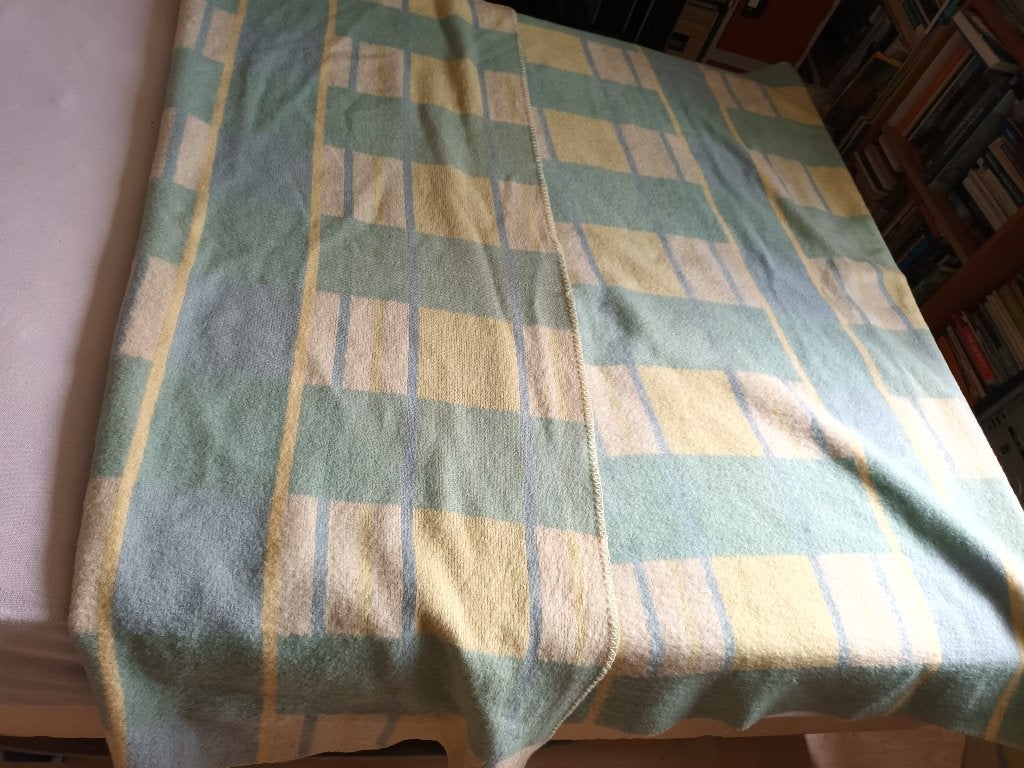 blauw groen geel geblokte wollen deken. Aabe ? 227-177cm, Geschikt voor droger, Woondeken, 227 cm, Wol