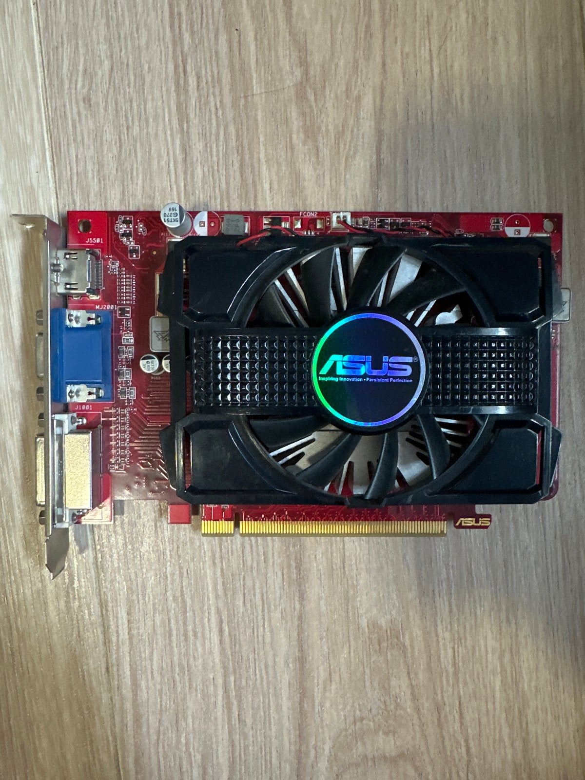 AMD Radeon HD 6670 Grafische Kaart - ASUS, Gebruikt, AMD, GDDR3, HDMI