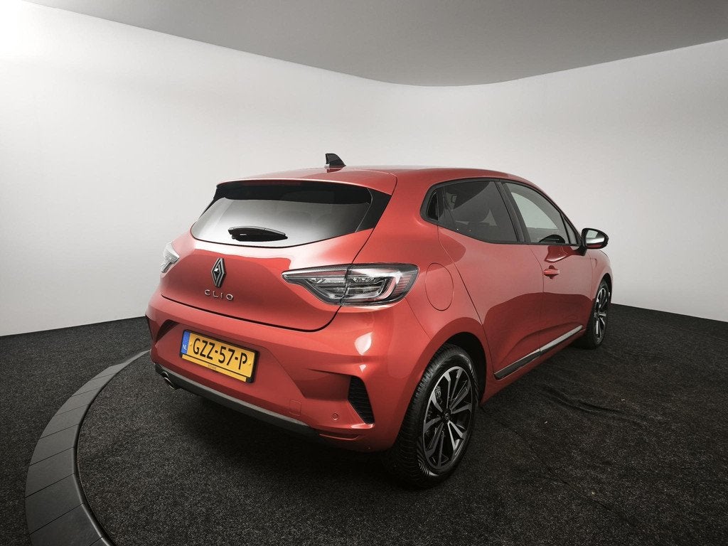 Renault Clio 1.0 TCe 90 GPF Techno | Stoelverwarming | Navig, Automatische klimaatregeling, Gebruikt, Met garantie (alle), Leder en Stof