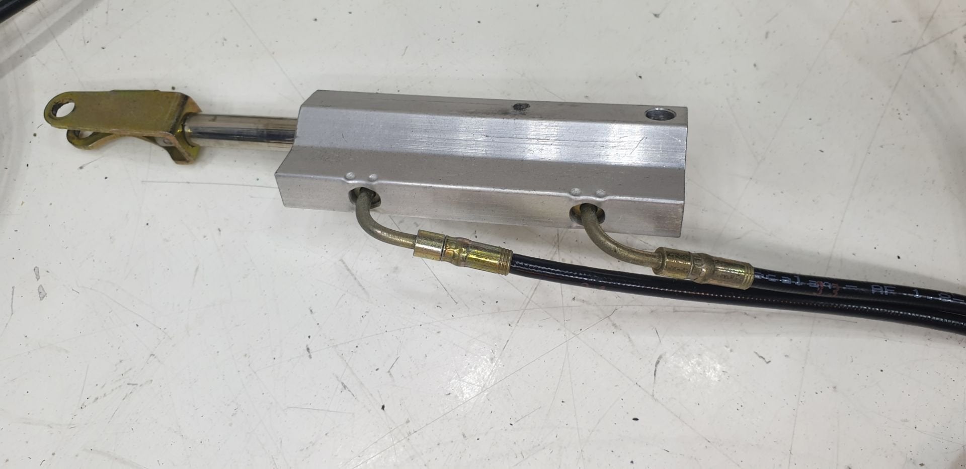 Dakcilinder Mercedes SLK R170 1708000072 hydraulisch voorste