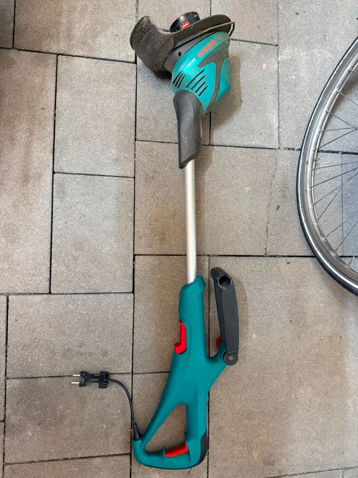 Bosch ART 24+ elektrische grastrimmer, Ophalen, Gebruikt, 30 tot 50 cm, Elektrisch