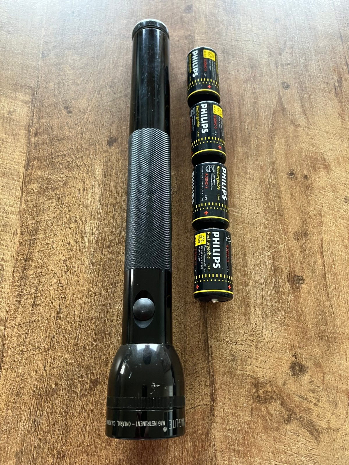 Mag-Lite zaklamp voor Philips D-cel batterijen, Ophalen of Verzenden, Gebruikt, Batterij