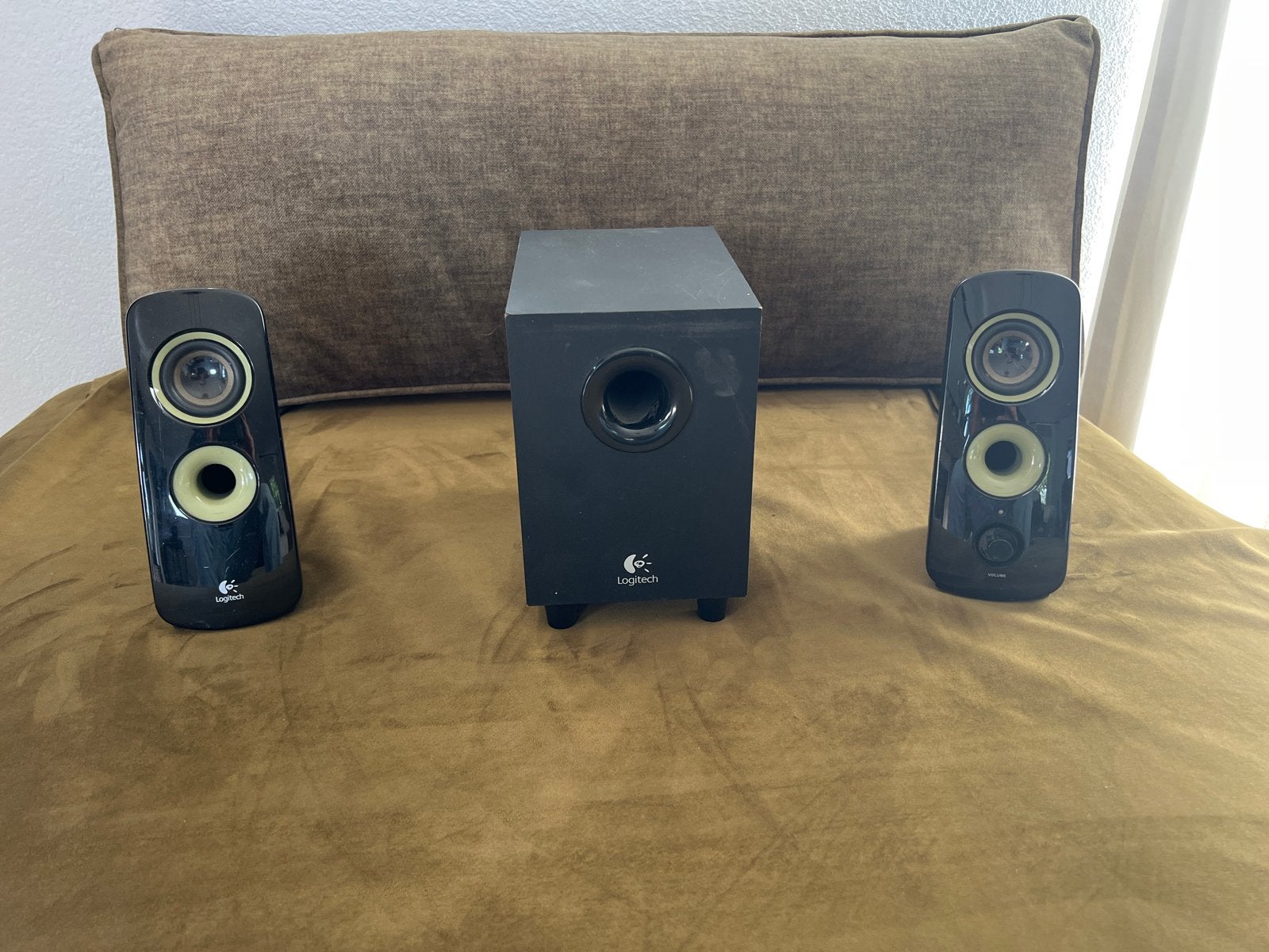Logitech Z323 2.1 Luidsprekerset met Subwoofer, Computers en Software, Ophalen, Gebruikt, Audiokanaal 2.1
