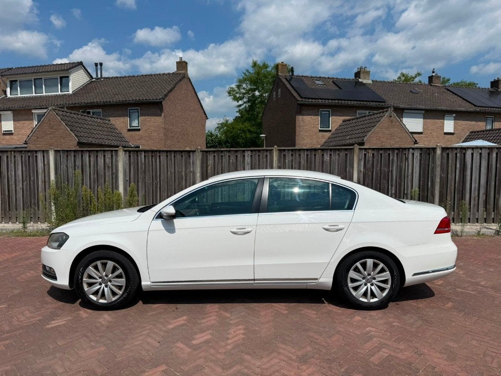 Volkswagen Passat 1.4 TSI BlueMotion NAP 3e Eigenaar, Voorwielaandrijving, Stof, Zwart, 4 cilinders