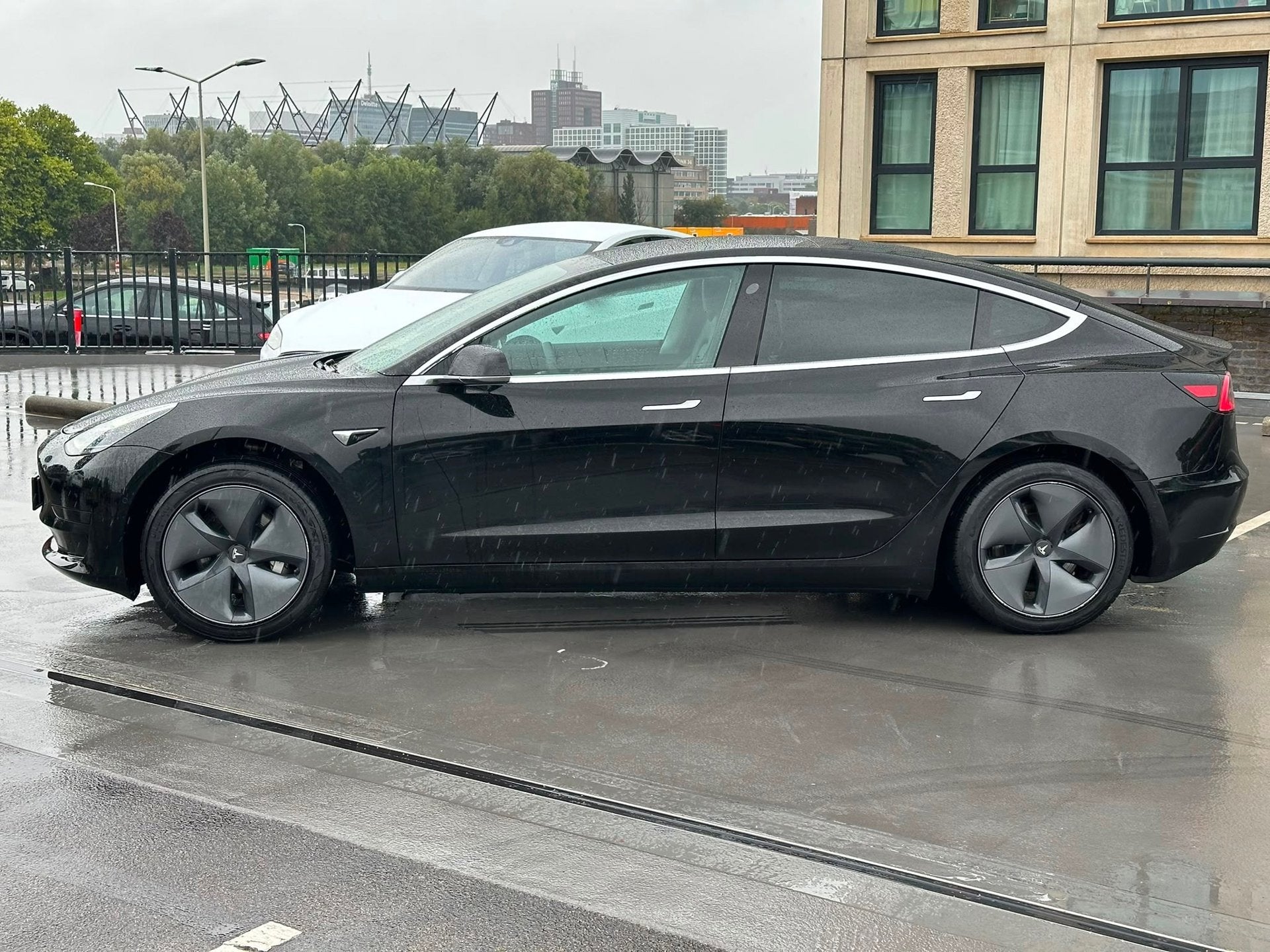 Tesla Model 3 Standard RWD Plus 60 kWh AutoPilot Camera Nett, Auto's, Tesla, Automaat, 238 pk, Achterwielaandrijving, Gebruikt