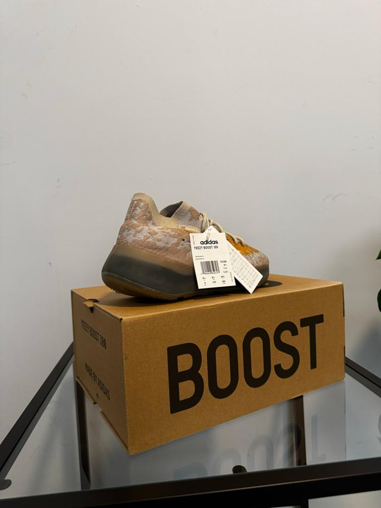 Adidas Yeezy Boost 380 pepper, Ophalen of Verzenden, Nieuw, Overige kleuren, Sneakers of Gympen