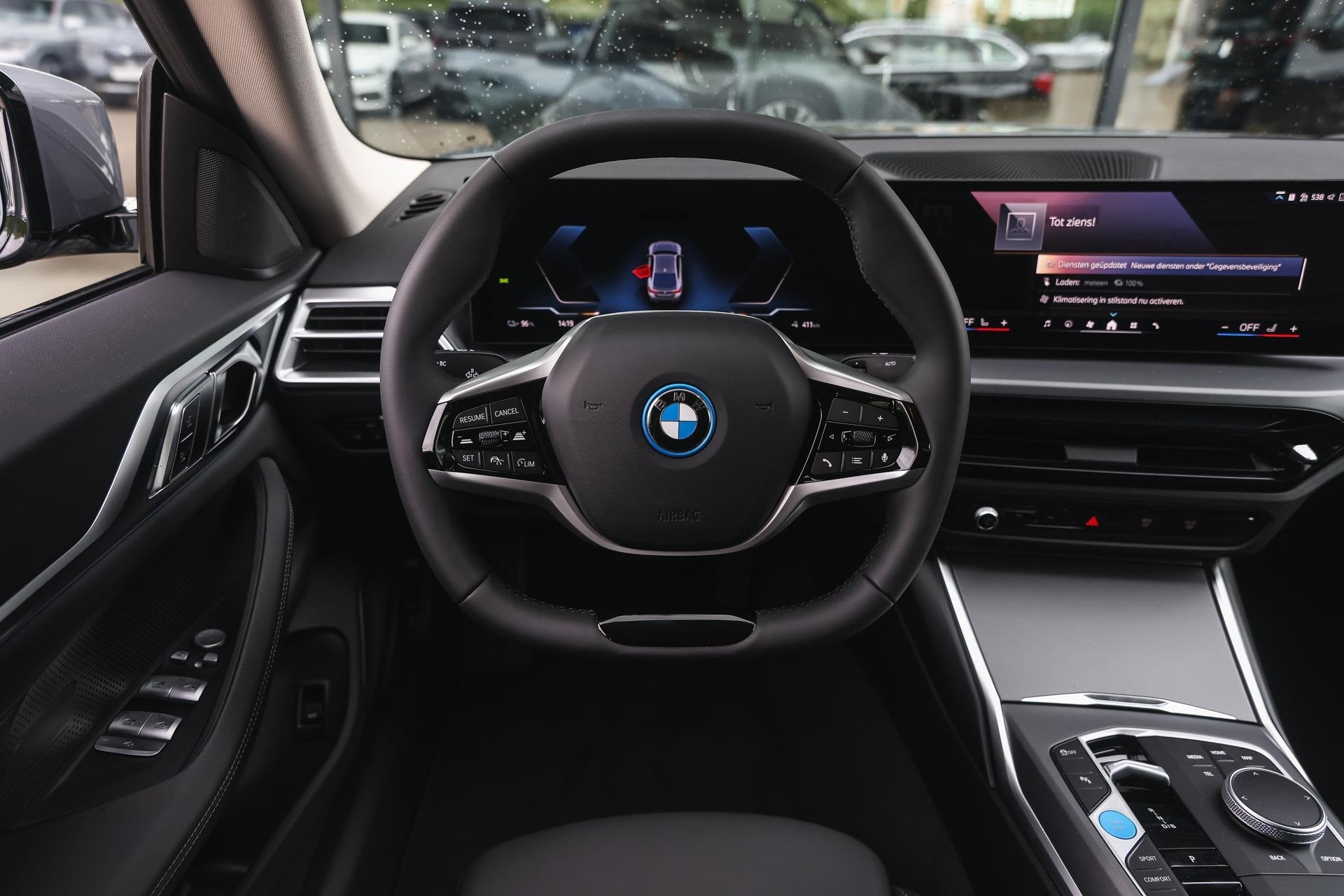 BMW i4 eDrive35 / Achteruitrijcamera / Active Cruise Control, Auto's, BMW, Achterwielaandrijving, Zwart, Leder, Nieuw